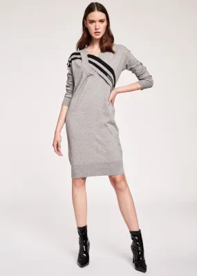 Abito in maglia con incrocio