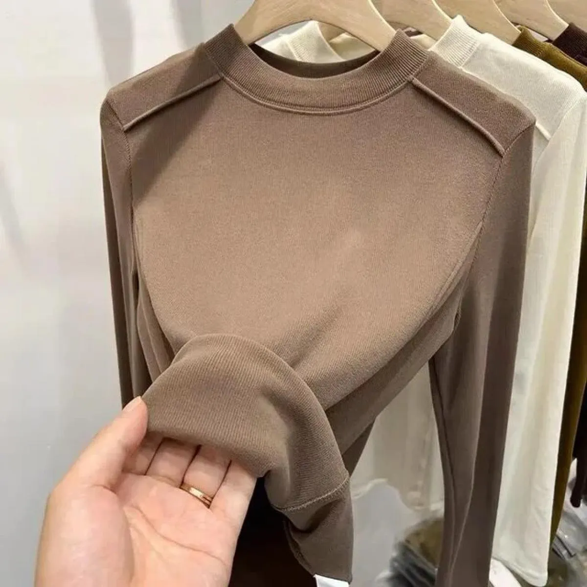T-shirt in velluto sottile camicia base maglietta da donna nuova autunno inverno filo sottile manica lunga top